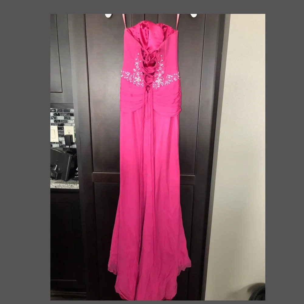 Pink prom dress - Picture 2 of 3